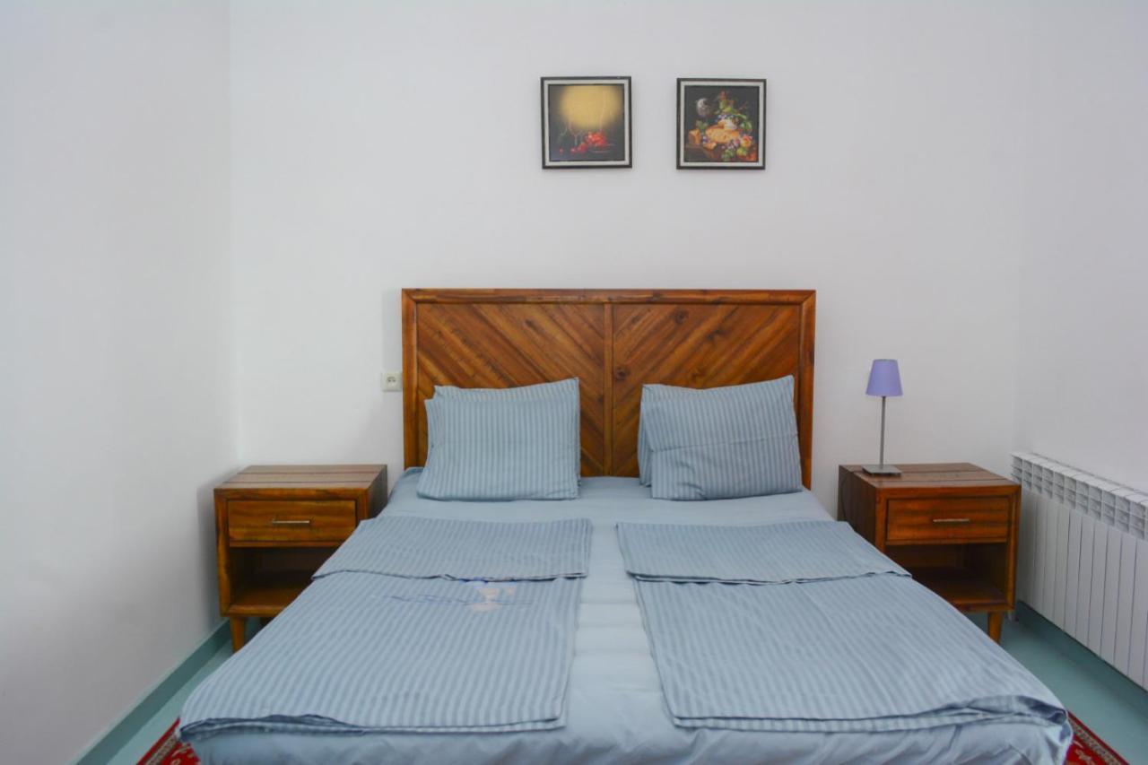 Old Bridge B&B Yeghegnadzor Exterior photo