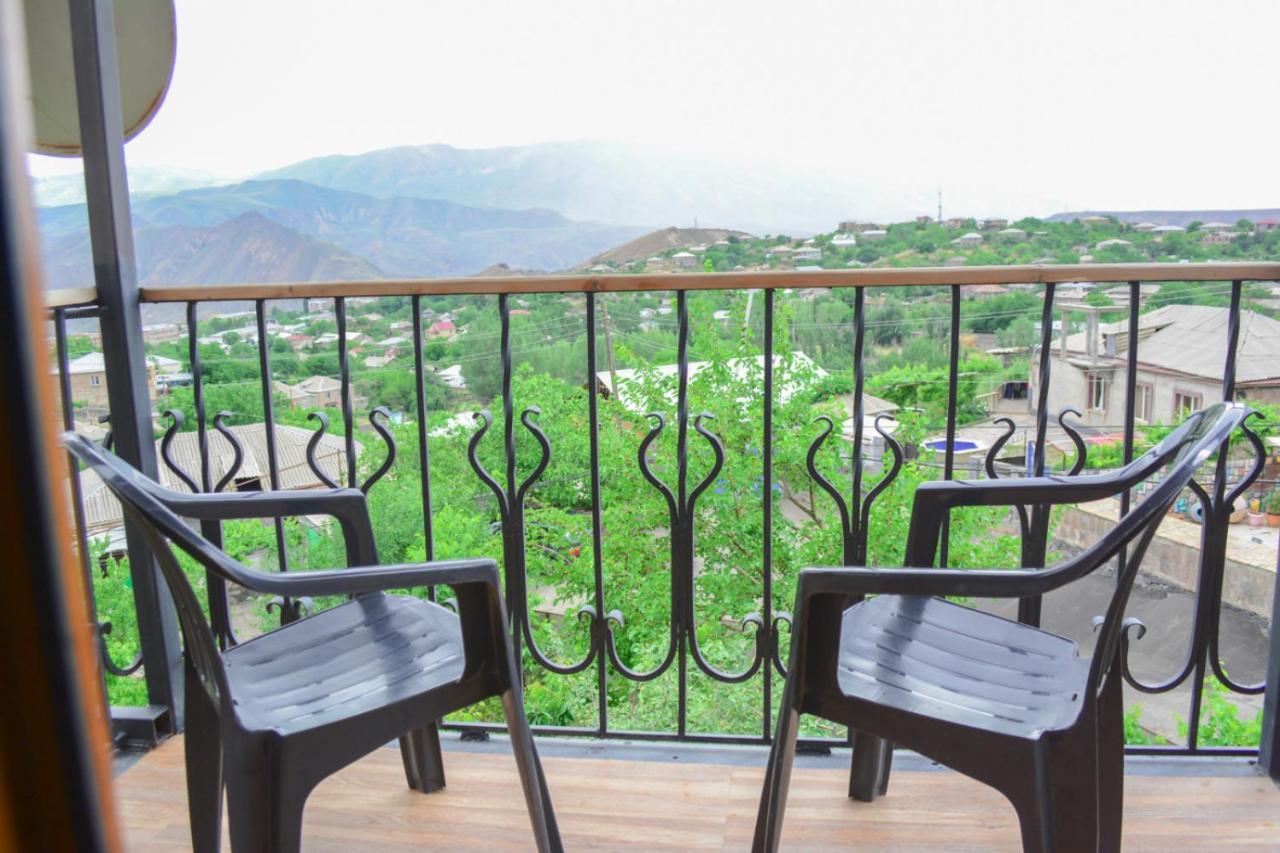 Old Bridge B&B Yeghegnadzor Exterior photo