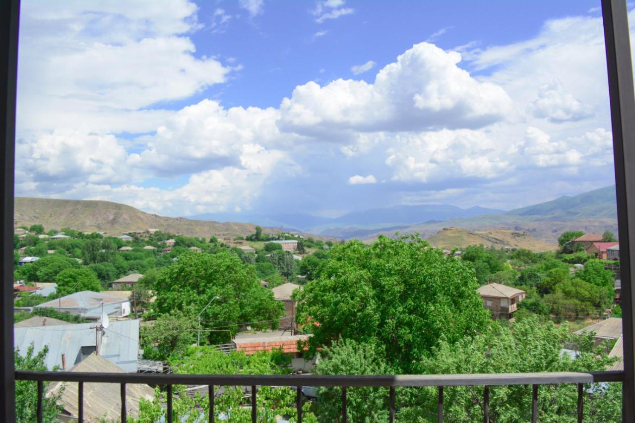 Old Bridge B&B Yeghegnadzor Exterior photo