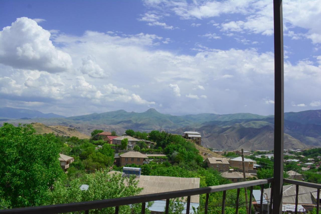 Old Bridge B&B Yeghegnadzor Exterior photo